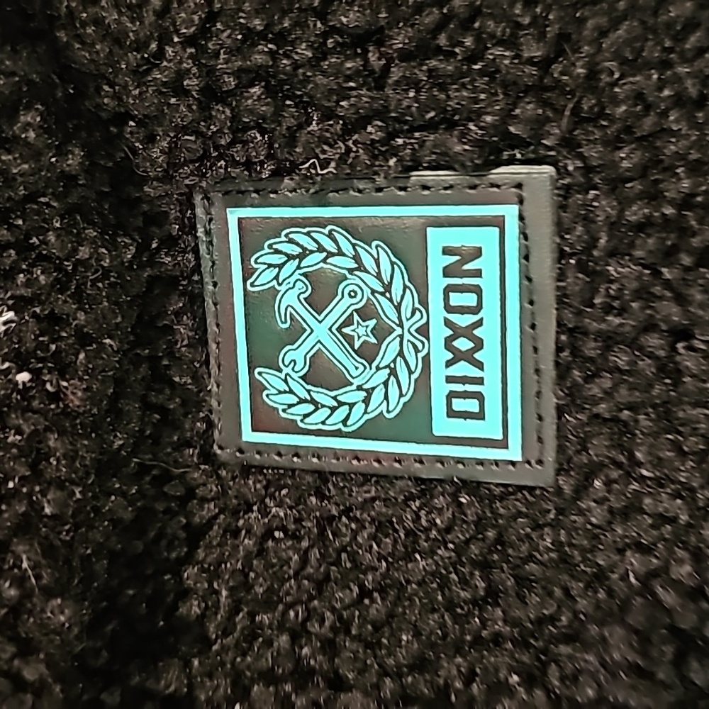 Size Medium Dixxon Sherpa